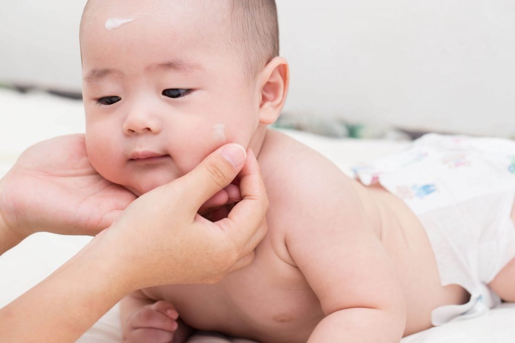 finding-the-right-baby-skin-care-products-healthy-solutions